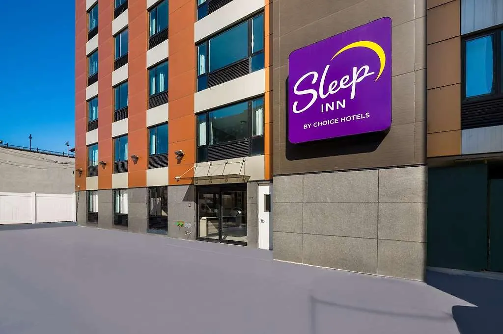 הקונטקטים של Sleep Inn