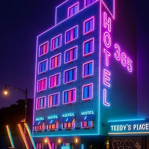 3* Hotel 365 Bronx - Yankee Stadium